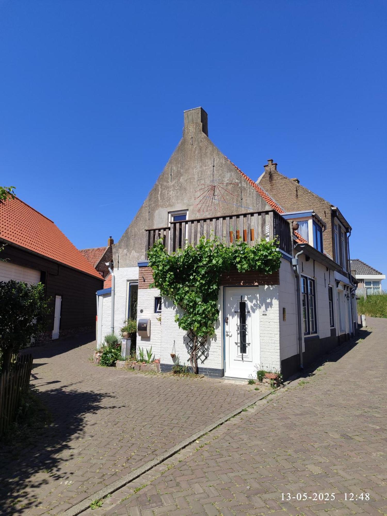 Вілла The Cosy Little House With The Sundial Stavenisse Екстер'єр фото