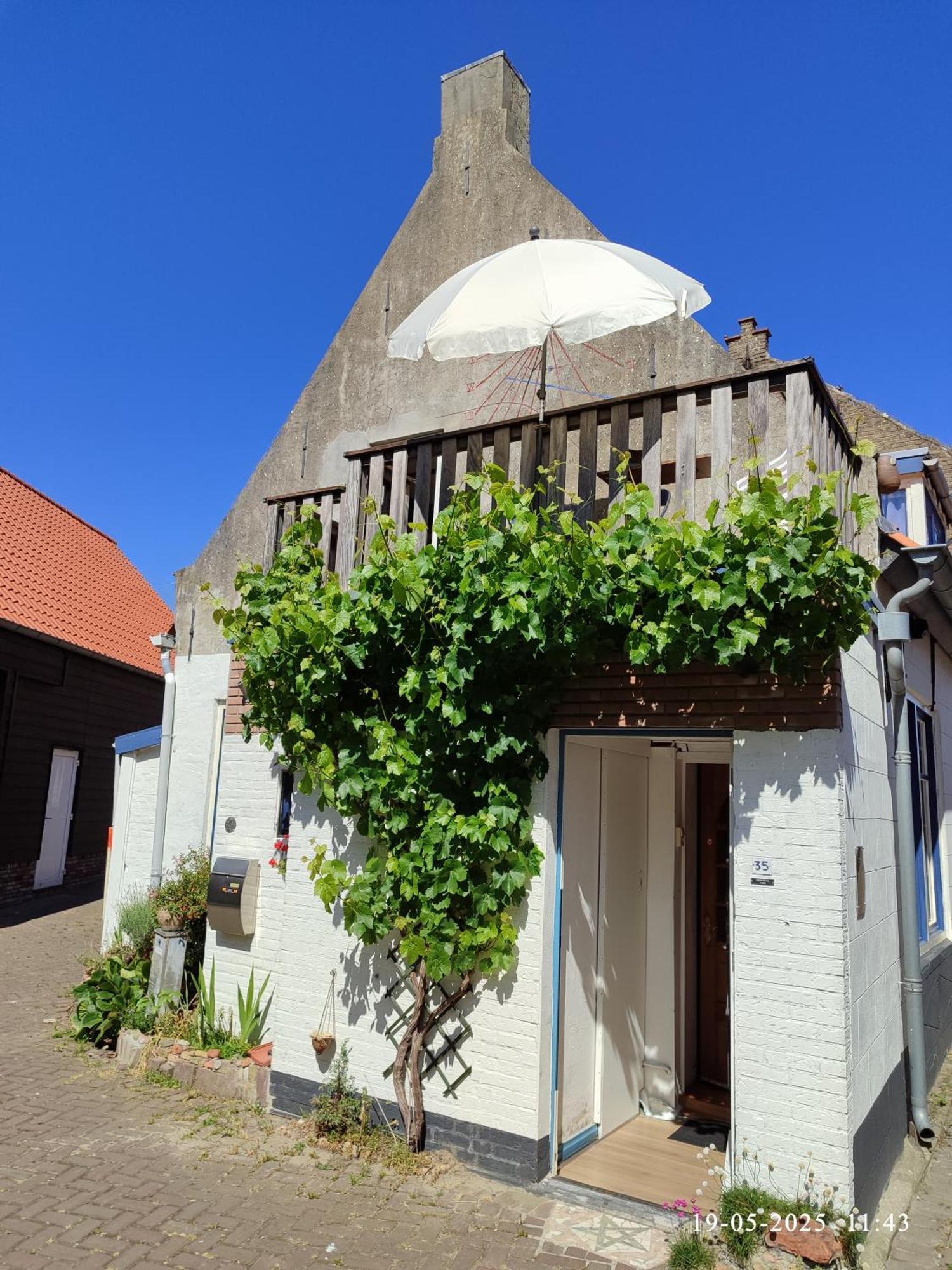 Вілла The Cosy Little House With The Sundial Stavenisse Екстер'єр фото